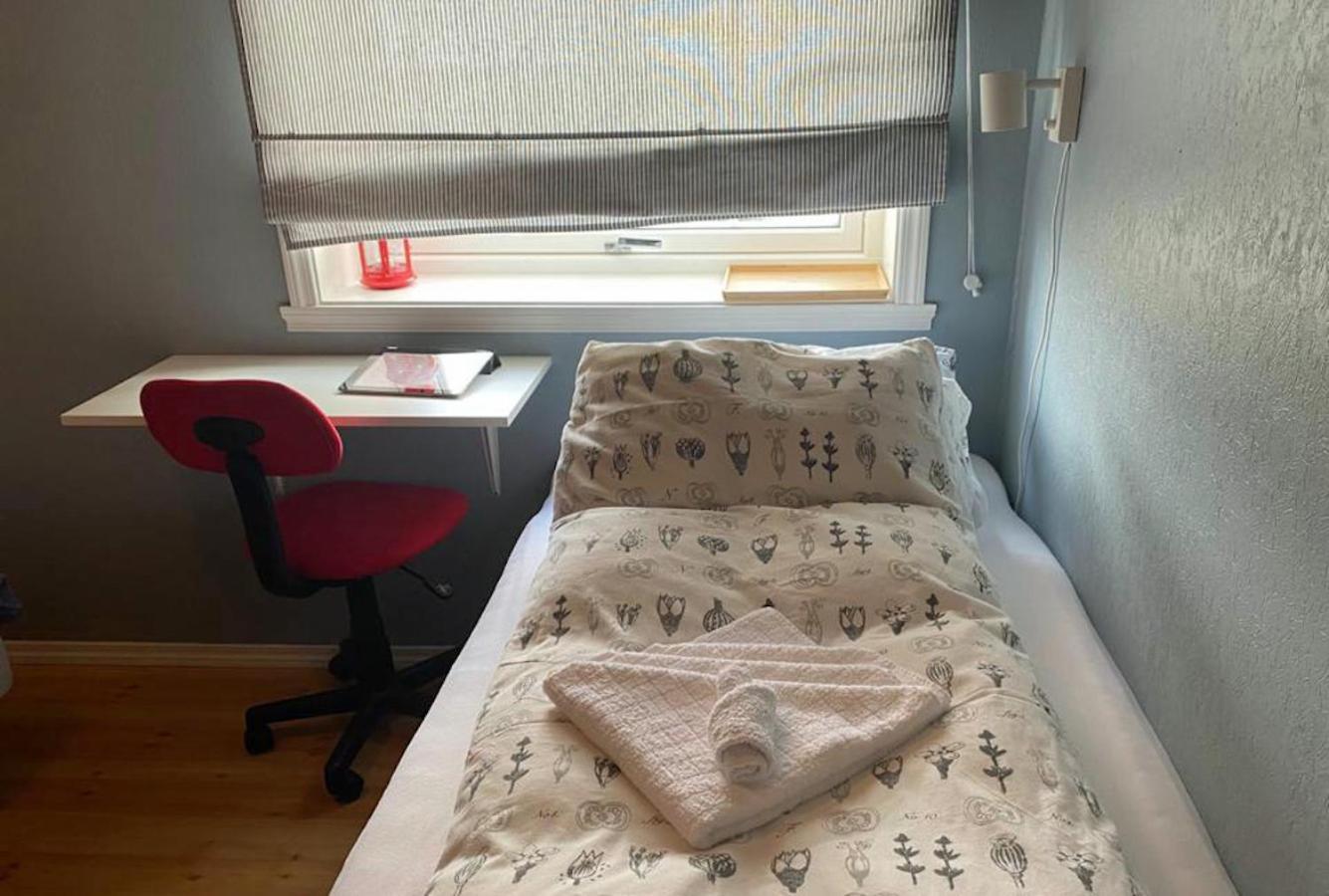 Heloise'S Accommodation Fredvang エクステリア 写真